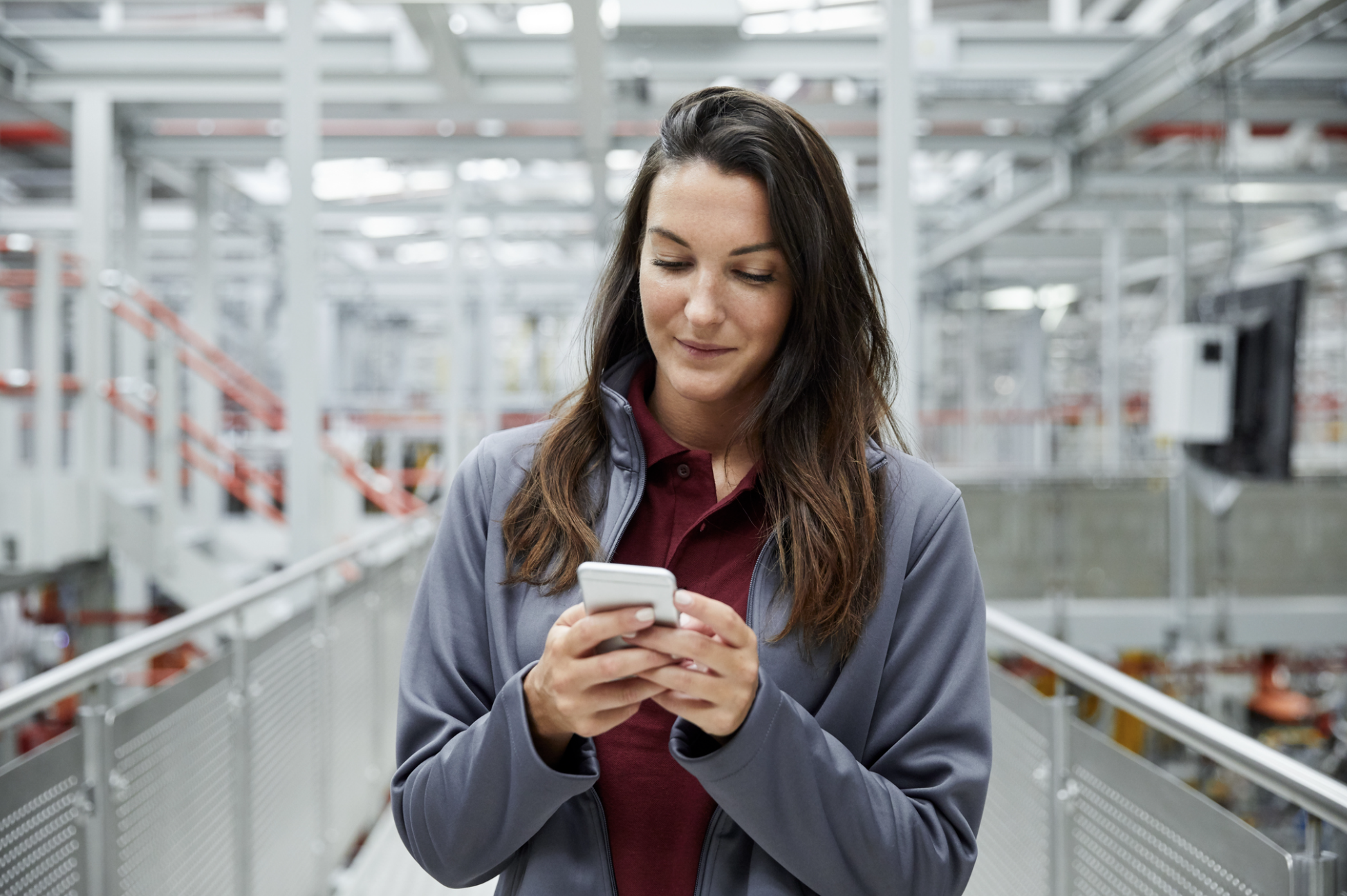 Image caption: Our many brief interactions with mobile devices each day should be mirrored in a microlearning environment.